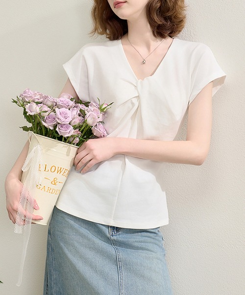 Lace Ladies(レースレディース)の「Vネック フロント ツイスト フレンチスリーブ Tシャツ(Tシャツ/カットソー・レディース・グレー/ホワイト/ネイビー/ブラック/ラベンダー・FREE)」の21枚目の写真