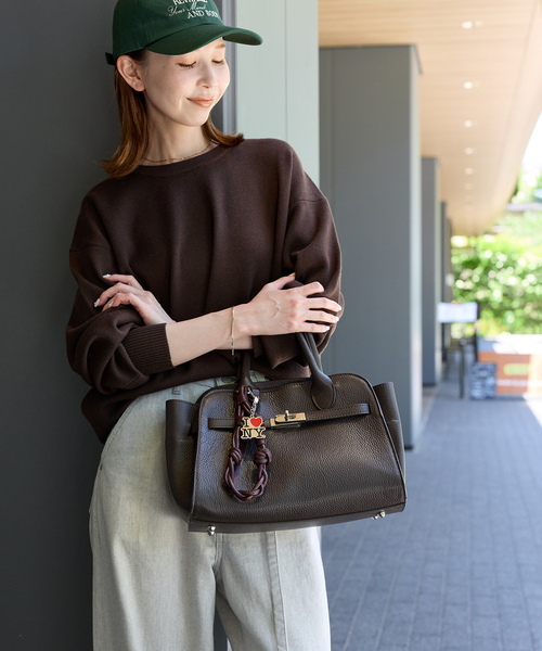 AULENTTI（オウレンティ）の「【AULENTTI/オウレンティ】バックルツキMINI BOSTON（ボストンバッグ・レディース・ブラック/ブラウン・FREE）」の7枚目の写真