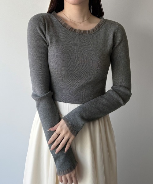mipiarl（ミピアール）の「シアーフリルニットトップス（ニット/セーター・レディース・ブラック/チャコール/アイボリー・LARGE/MEDIUM）」の7枚目の写真