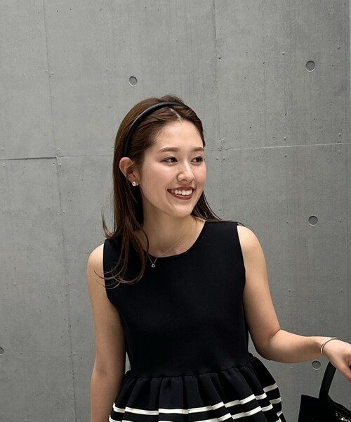 NOLLEY’S(ノーリーズ)の「【PR阿部☆別注】カチューシャスリム(カチューシャ・レディース・ブラック・FREE)」の4枚目の写真