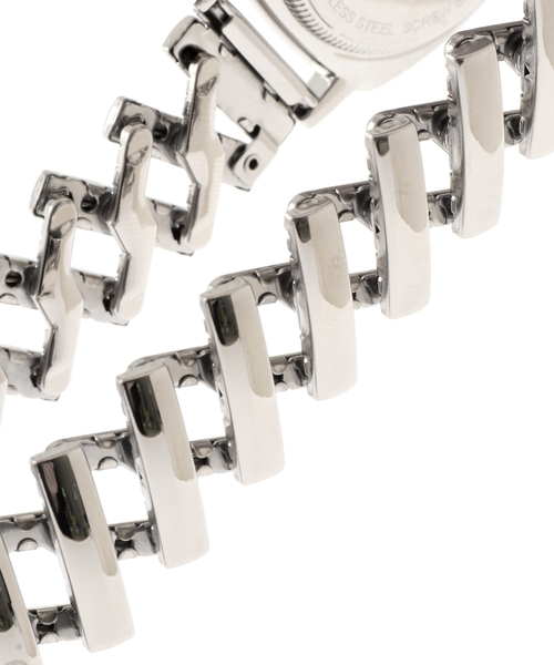 HIROB（ヒロブ）の「【VAGUE WATCH CO.  / ヴァーグウォッチ】Coussin Early Extension 32mm（アナログ腕時計・レディース・シルバー・FREE）」の7枚目の写真