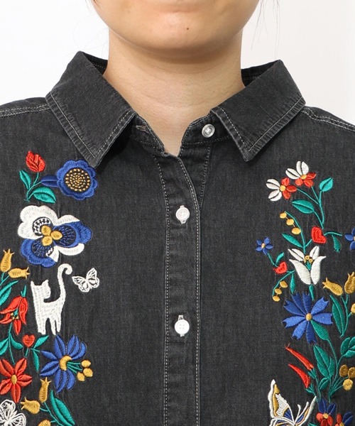ScoLar（スカラー）の「151704-1：刺繍デニムシャツ（Tシャツ/カットソー・レディース・ブラック/ブルー・M/L）」の14枚目の写真
