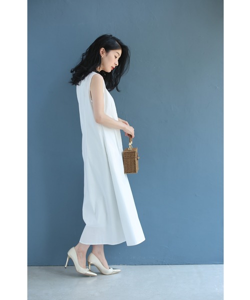 cawaii(カワイイ)の「スッキリシルエットのセンタータックミディアムワンピース(ワンピース・レディース・ホワイト/グレー・FREE)」の16枚目の写真