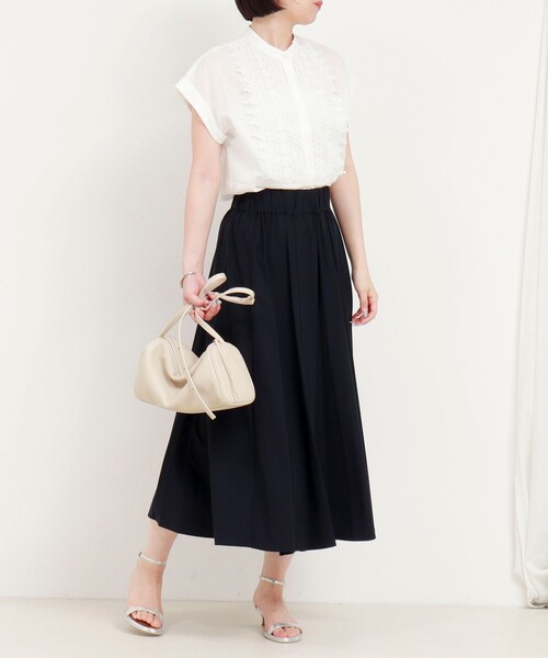 MICO COULIER（ミコクリエ）の「ナイロンストレッチスカート（スカート・レディース・チャコールグレー/ネイビー・38/36）」の3枚目の写真