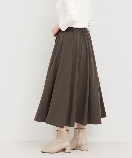 MICO COULIER（ミコクリエ）の「ナイロンストレッチスカート（スカート・レディース・チャコールグレー/ネイビー・38/36）」の9枚目の写真