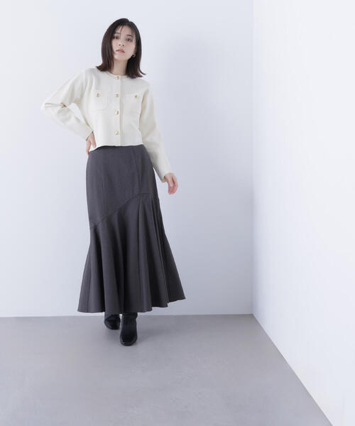 NATURAL BEAUTY BASIC（ナチュラルビューティーベーシック）の「◇エンブレムボタンニットジャケット（カーディガン/ボレロ・レディース・ブルー/ネイビー/イエロー/オフホワイト/キャメル・FREE）」の13枚目の写真