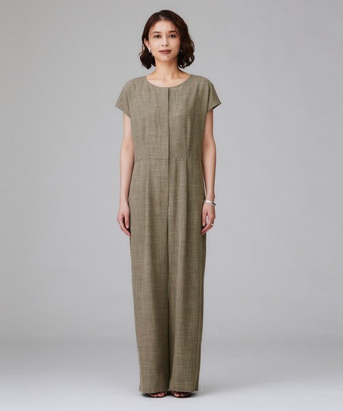 UNTITLED（アンタイトル）の「【接触冷感/オールインワン/洗える】梳毛調合繊コンビネゾン（サロペット/オーバーオール・レディース・ライトベージュ・48/44/04/02/01/00）」の2枚目の写真