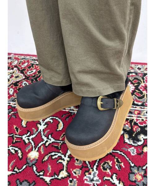 EVRIS(エヴリス)の「フェイクファープラットフォームスリッポン(スリッポン・レディース・ベージュ/ブラック・SMALL/MEDIUM/LARGE)」の16枚目の写真