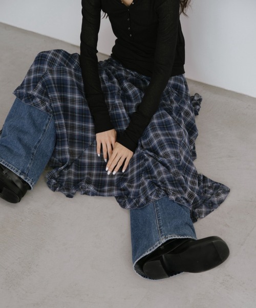 duei(デュイ)の「チェックフレアスカート(スカート・レディース・ブラック×ホワイト/ブルー・FREE)」の1枚目の写真