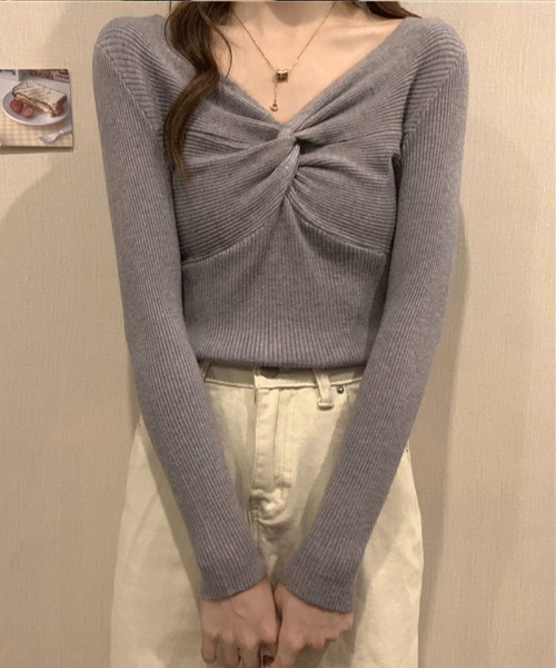 shoppinggo(ショッピングゴー)の「リブニット ツイスト トップス レディース ひねり ニットソー Vネック ストレッチ(ニット/セーター・レディース・グレー/ブラック/ホワイト・FREE)」の5枚目の写真