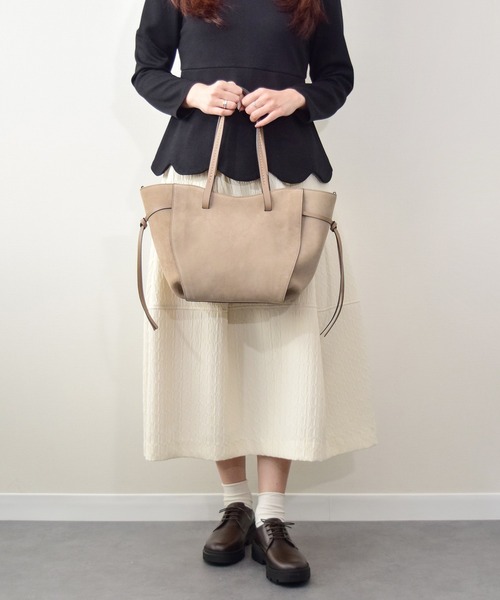 LORISTELLA(ロリステッラ)の「【LORISTELLA】レザーコンビトートバッグ(Q56469)(トートバッグ・レディース・グレー系その他/ブラウン系その他・ALL)」の10枚目の写真