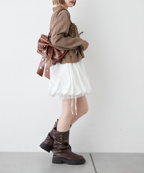 w closet（ダブルクローゼット）の「【25AW】レイヤードバルーンスカパン（スカート・レディース・オフホワイト/ブラック・FREE）」の17枚目の写真