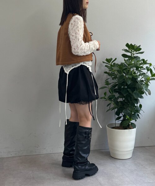 w closet（ダブルクローゼット）の「【25AW】レイヤードバルーンスカパン（スカート・レディース・オフホワイト/ブラック・FREE）」の12枚目の写真