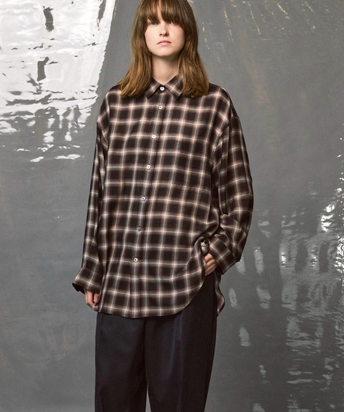 MAISON SPECIAL（メゾンスペシャル）の「《UNISEX》Prime-Over Ombre Check Regular Collar Shirt Coat/プライムオーバーオンブレチェックレギュラーカラーシャツコート【MAISON SPECIAL/メゾンスペシャル】（シャツ/ブラウス・メンズ・ブラウン/パープル・1/2/0）」の5枚目の写真