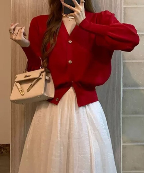 SPIGA(スピーガ)の「Vネックボリュームスリーブニットカーディガン(カーディガン/ボレロ・レディース・レッド/ブラウン/ブラック/ホワイト・FREE)」の1枚目の写真