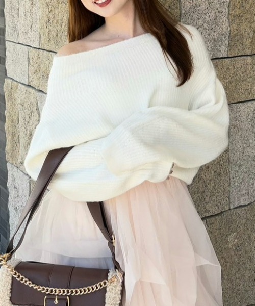 rienda(リエンダ)の「オフショルニットトップス 秋服 冬服(ニット/セーター・レディース・ホワイト/レッド/ピンク/グレー・FREE)」の1枚目の写真