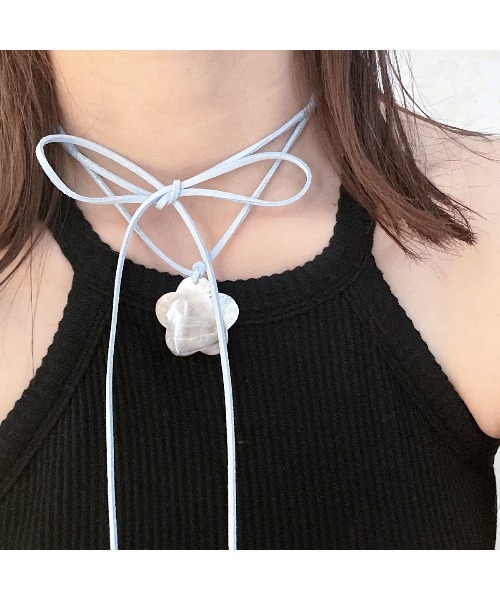 tone(トーン)の「【mamo】フラワーシェルチョーカー(MA)(チョーカー・レディース・ブルー・FREE)」の1枚目の写真