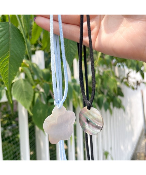 tone(トーン)の「【mamo】フラワーシェルチョーカー(MA)(チョーカー・レディース・ブルー・FREE)」の3枚目の写真