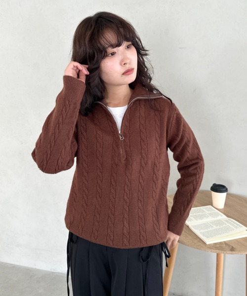 CLEA(クレア)の「ハーフジップケーブル編みニットトップス(ニット/セーター・レディース・グレー/ベージュ/ブラウン/ピンク・FREE)」の11枚目の写真