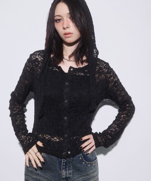 ENVYM（アンビー）の「フロント釦レーストップス（Tシャツ/カットソー・レディース・ブラック/ブラウン/ボルドー・FREE）」の2枚目の写真