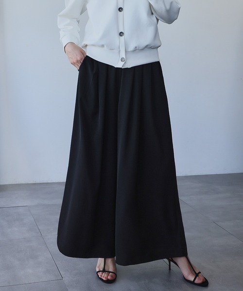 ELFRANK(エルフランク)の「【低身長サイズあり】タックワイドイージーパンツ【洗える】(その他パンツ・レディース・オフホワイト/ブラック/モカ・S/M)」の1枚目の写真