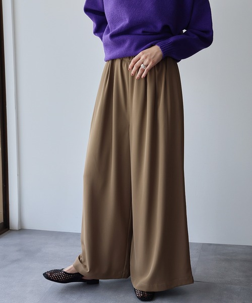 ELFRANK(エルフランク)の「【低身長サイズあり】タックワイドイージーパンツ【洗える】(その他パンツ・レディース・オフホワイト/ブラック/モカ・S/M)」の3枚目の写真