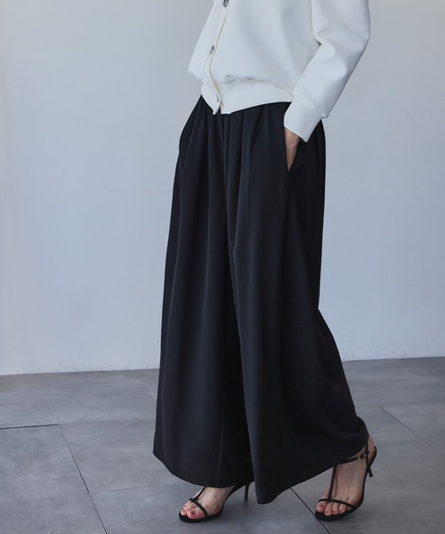 ELFRANK(エルフランク)の「【低身長サイズあり】タックワイドイージーパンツ【洗える】(その他パンツ・レディース・オフホワイト/ブラック/モカ・S/M)」の14枚目の写真