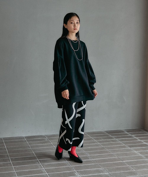 LEPSIM（レプシィム）の「袖タックボリュームチュニック　598255（スウェット・レディース・ピンク/チャコールグレー/ブラック/アイボリー/イエロー・FREE）」の20枚目の写真