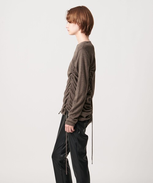 AEWEN MATOPH（イウエン マトフ）の「＜AEWEN MATOPH＞シャーリング ２WAYニットワンピース（ワンピース・レディース・ダークグレー/ダークブラウン・FREE）」の7枚目の写真