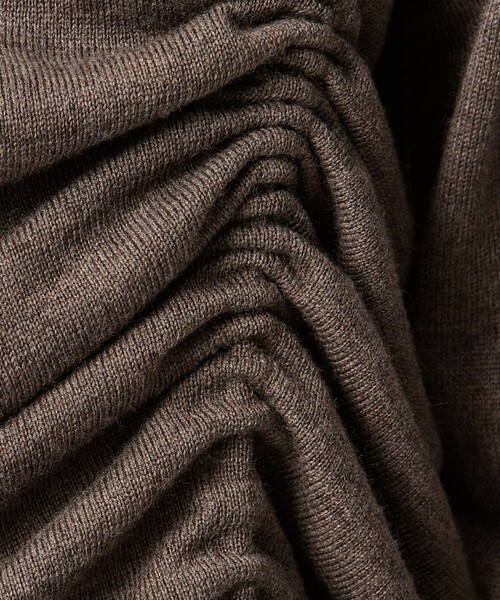 AEWEN MATOPH（イウエン マトフ）の「＜AEWEN MATOPH＞シャーリング ２WAYニットワンピース（ワンピース・レディース・ダークグレー/ダークブラウン・FREE）」の9枚目の写真