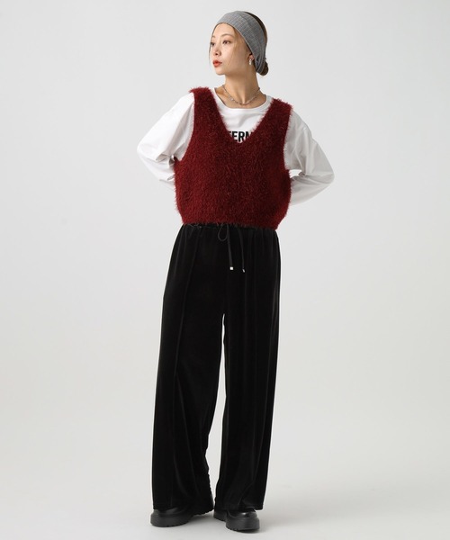 BAYFLOW（ベイフロー）の「[柔らかな穿き心地]ベロアワイドパンツ（その他パンツ・レディース・ブルー/ブラック/レッド・FREE）」の4枚目の写真