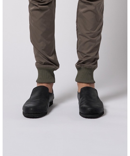 wjk（ダヴルジェイケイ）の「combination slip-on shoes（スリッポン・メンズ・ブラック・41/42/43）」の4枚目の写真