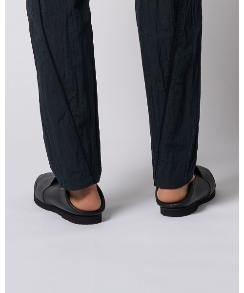 wjk（ダヴルジェイケイ）の「combination slip-on shoes（スリッポン・メンズ・ブラック・41/42/43）」の3枚目の写真