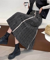 「クラシカルな色味に、遊び心をひとさじ。」ハイウエストレトロスカート