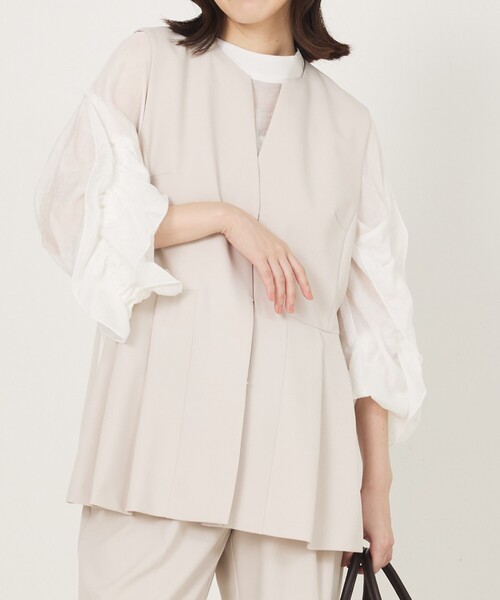 abahouse mavie（アバハウスマヴィ）の「【エニデイカセット】タック切り替えジレ/セミオケ/きれいめ/レイヤード/ベスト/シーズンレス（ベスト・レディース・ダークネイビー/ブラック/グレイッシュベージュ・36/38）」の3枚目の写真