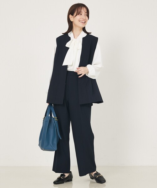 abahouse mavie（アバハウスマヴィ）の「【エニデイカセット】タック切り替えジレ/セミオケ/きれいめ/レイヤード/ベスト/シーズンレス（ベスト・レディース・ダークネイビー/ブラック/グレイッシュベージュ・36/38）」の10枚目の写真