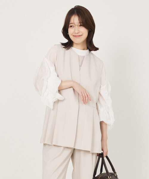 abahouse mavie（アバハウスマヴィ）の「【エニデイカセット】タック切り替えジレ/セミオケ/きれいめ/レイヤード/ベスト/シーズンレス（ベスト・レディース・ダークネイビー/ブラック/グレイッシュベージュ・36/38）」の22枚目の写真