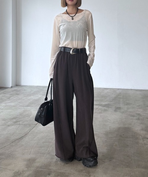 PAGEBOY（ページボーイ）の「ベロア2WAYトップス(長袖) 【前後２WAY使用】（Tシャツ/カットソー・レディース・オフホワイト/ブラック/レッド/ネイビー/マスタード・FREE）」の22枚目の写真