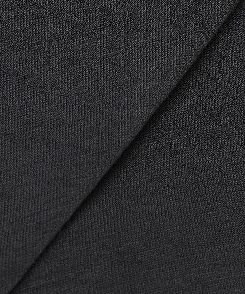 La TOTALITE(ラトータリテ)の「【洗える】Le / ル ロールネックトップ(Tシャツ/カットソー・レディース・アイボリー/チャコールグレー・FREE)」の7枚目の写真
