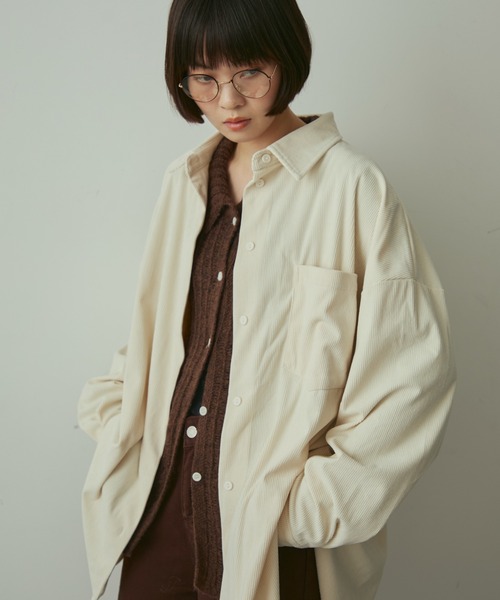 full/fill.(フルフィル)の「corduroy over shirt / コーデュロイオーバーシャツ(シャツ/ブラウス・レディース・アイボリー/グレー・FREE)」の2枚目の写真