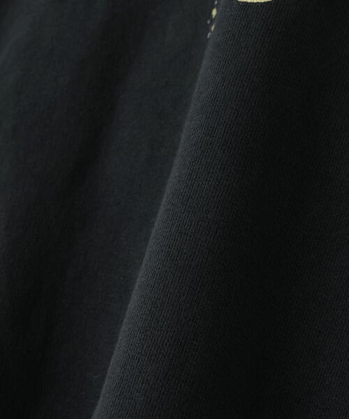 REMI RELIEF(レミレリーフ)の「REMI RELIEF(レミレリーフ)ロングウォッシュ加工 別注3飛び裏毛クルースウェット(ILLINOIS)(スウェット・メンズ・ブラック/グレー・L/M/XL)」の7枚目の写真