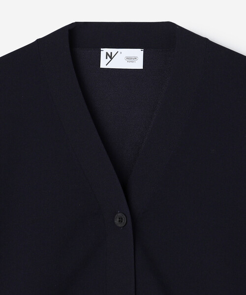 Bshop(ビショップ)の「NEUTRALWORKS | 〈別注〉 Vネックショートカーディガン WOMEN(カーディガン/ボレロ・レディース・ブラック/ダークネイビー・M)」の5枚目の写真
