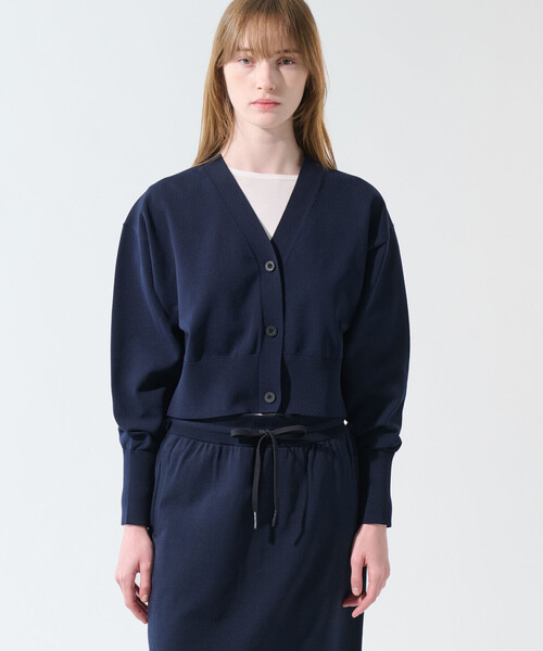 Bshop(ビショップ)の「NEUTRALWORKS | 〈別注〉 Vネックショートカーディガン WOMEN(カーディガン/ボレロ・レディース・ブラック/ダークネイビー・M)」の18枚目の写真