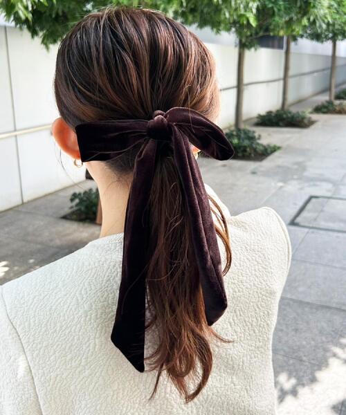 OPAQUE.CLIP（オペークドットクリップ）の「ベロアリボンポニー（その他ヘアアクセサリー・レディース・ブラック/ブラウン系その他・00）」の3枚目の写真