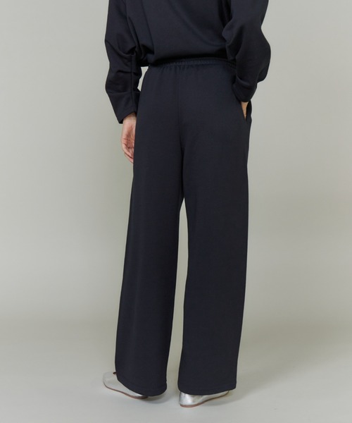 INED（イネド）の「裏毛スウェットパンツ《YVON》【セットアップ対応】（その他パンツ・レディース・チャコールグレー/ネイビー・9号）」の6枚目の写真