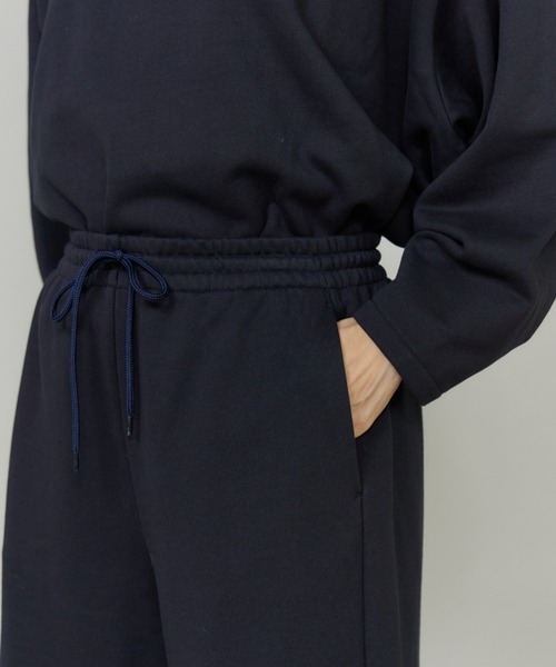 INED（イネド）の「裏毛スウェットパンツ《YVON》【セットアップ対応】（その他パンツ・レディース・チャコールグレー/ネイビー・9号）」の4枚目の写真