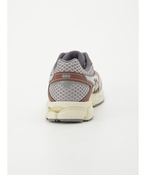 ASICS(アシックス)の「【ASICS for emmi】GEL-CUMULUS 16(スニーカー・レディース・ベージュ・22.5/23/23.5/24/24.5/25/26.5/27/27.5/25.5/26/28)」の4枚目の写真