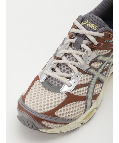 ASICS(アシックス)の「【ASICS for emmi】GEL-CUMULUS 16(スニーカー・レディース・ベージュ・22.5/23/23.5/24/24.5/25/26.5/27/27.5/25.5/26/28)」の5枚目の写真