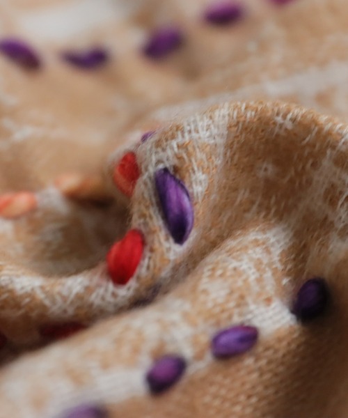 antiqua（アンティカ）の「エスニック柄 大判ストール（ストール/ショール・レディース・ベージュ/レッド/ネイビー/パープル/キャメル・FREE）」の9枚目の写真