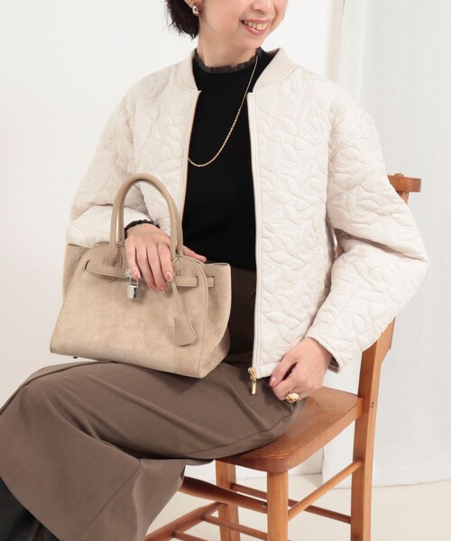 MICO COULIER（ミコクリエ）の「300タフタキルトブルゾン（ブルゾン・レディース・ブラック/グレイッシュベージュ・38）」の2枚目の写真